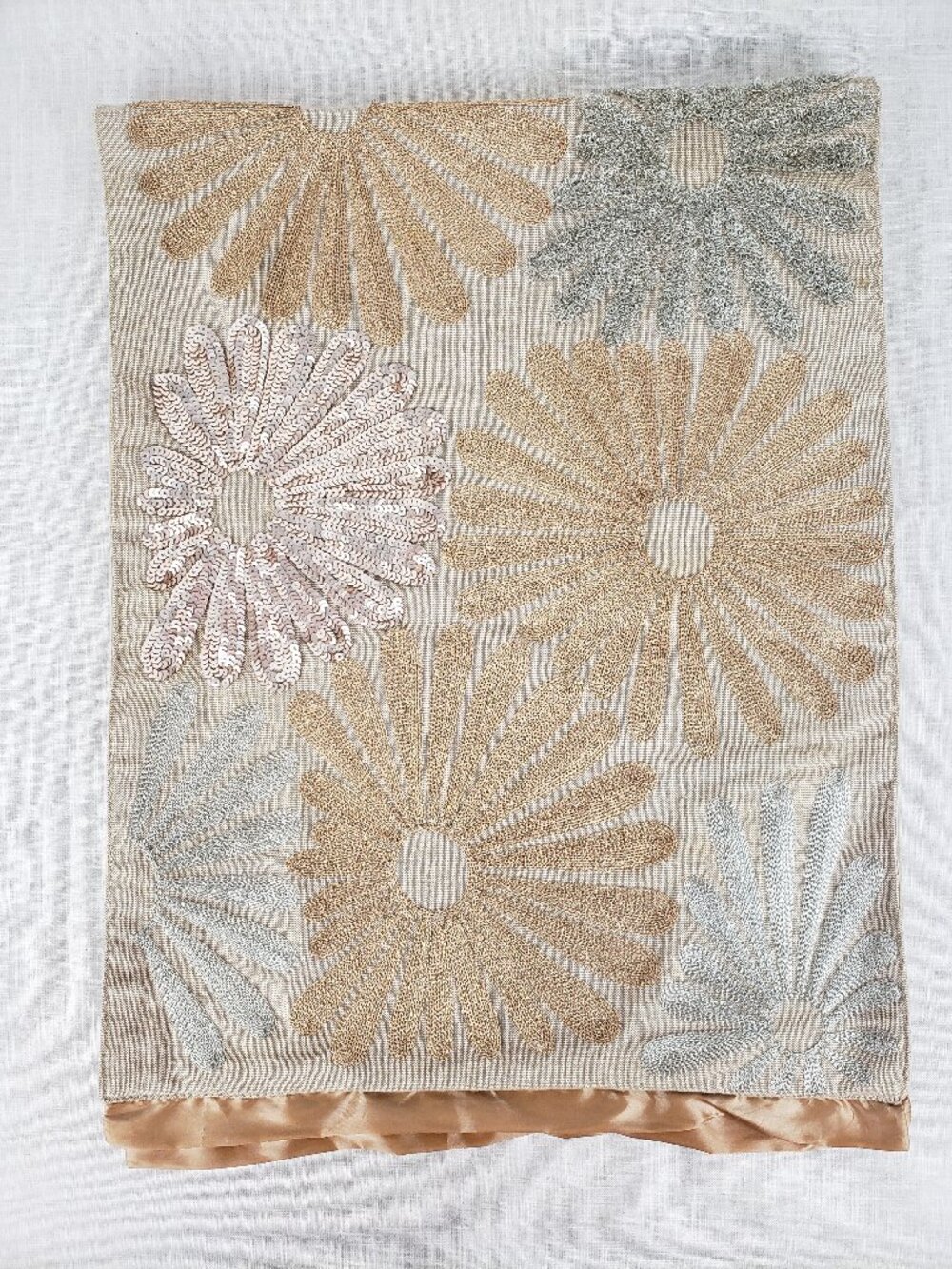 Pier 1 Imports Mini Table Runner Neutral Sequin Metallic Floral Textured 14x36 - Picture 2 of 12